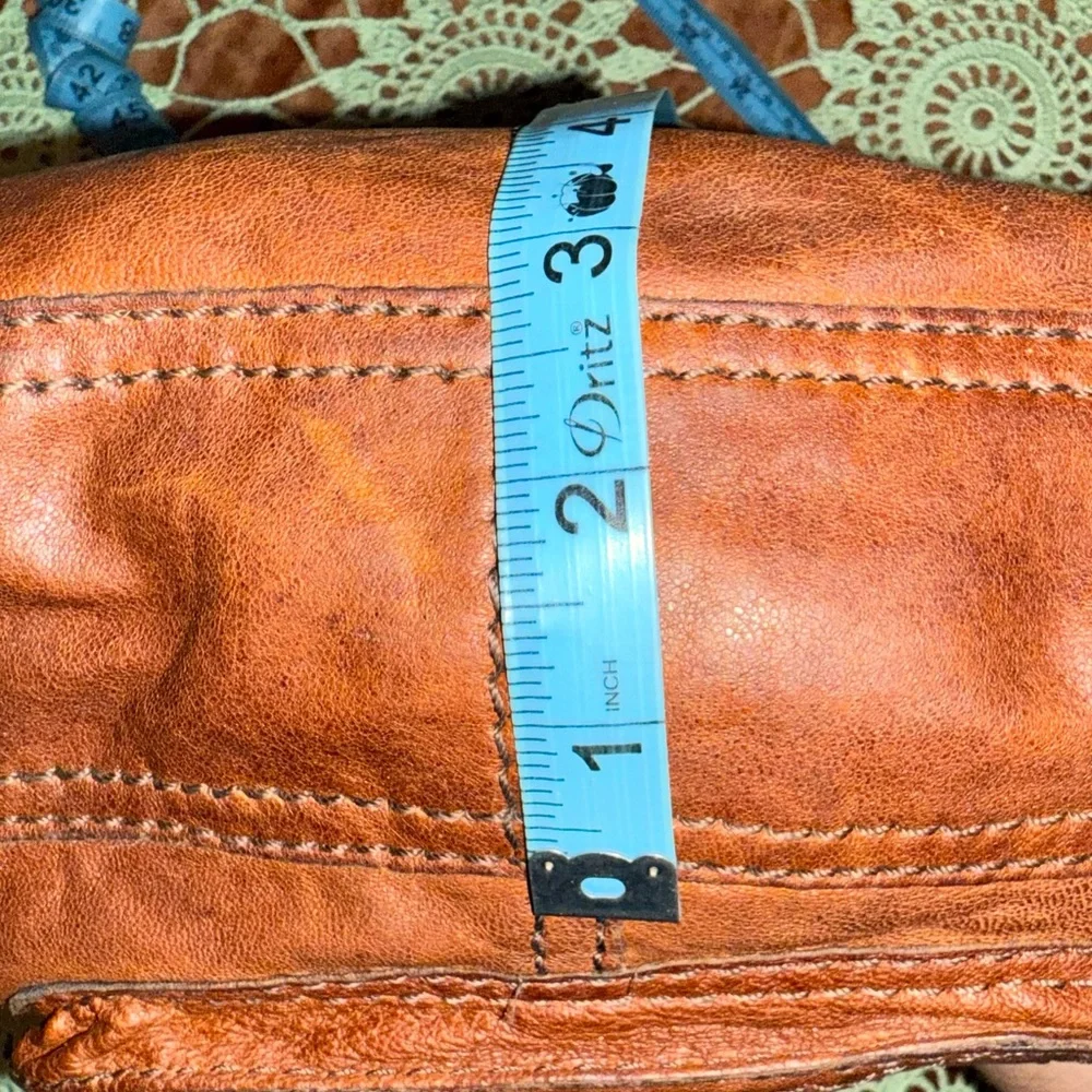🍀 Lucky Brand Adjustable Leather Crossbody Bag - Picture 8 of 11